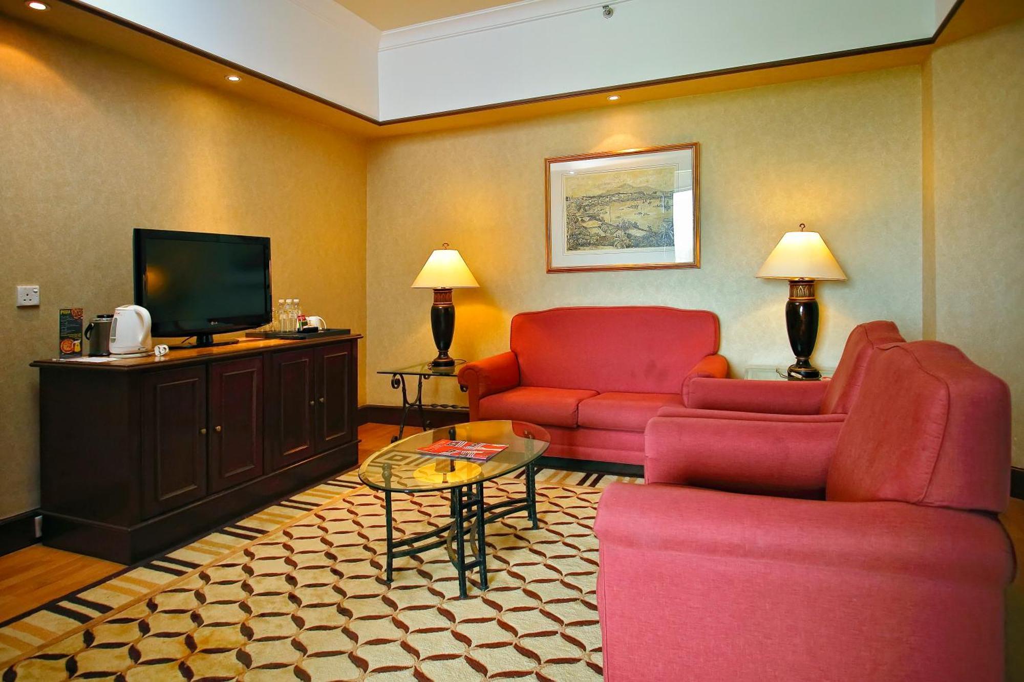 Hotel The Pacific Sutera Kota Kinabalu Exterior foto Living room