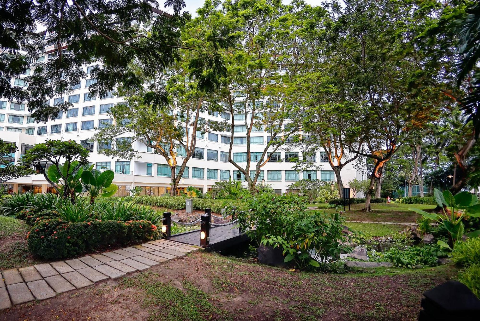 Hotel The Pacific Sutera Kota Kinabalu Exterior foto